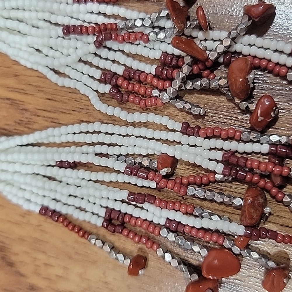 NWT Shyanne Native Style Beaded Earrings - Picture 8 of 8